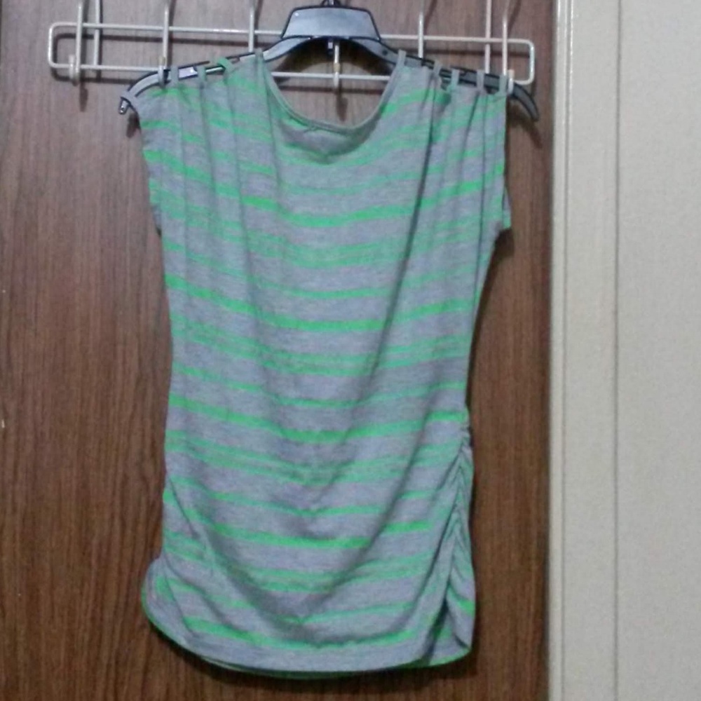 Bongo Cold Shoulder Top - Picture 2 of 11